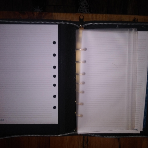 At a glance daytimer - Picture 3 of 5